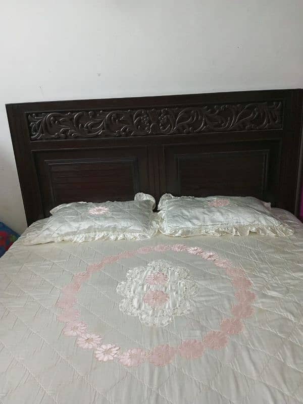 king Size Double bed Available for Sale without Matt. 2