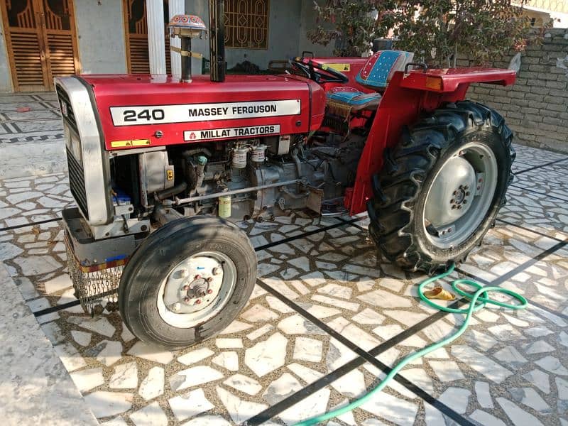 Messy Ferguson 240 tractor 2