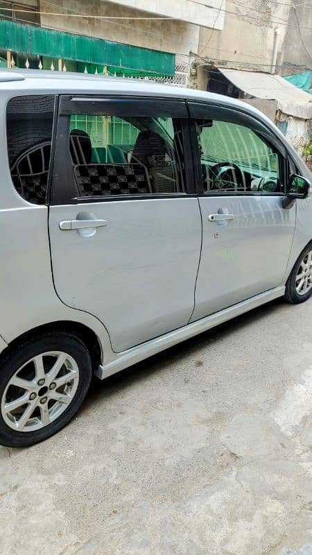 Daihatsu Move Custom 2014 4