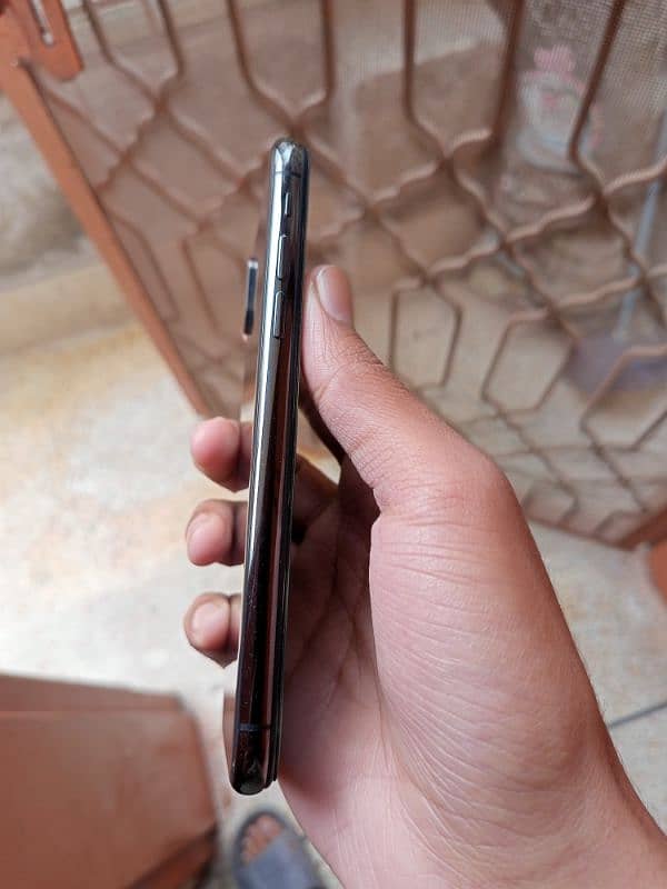 I phone x (64gb) non pta (jv) 2 months sim working 3