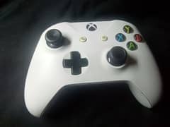 Xbox one s original controller  (1708)