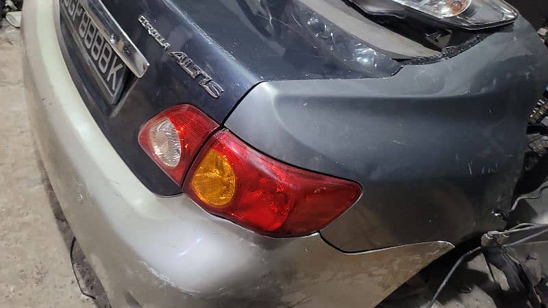 toyota corolla 2009-2014 All kind of body parts availble 4