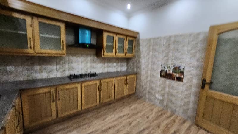 10 Marla Beautiful Upper Portion For Rent 12