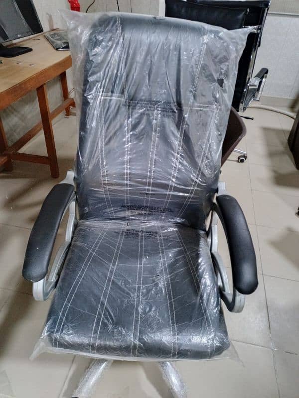 office chairs 0