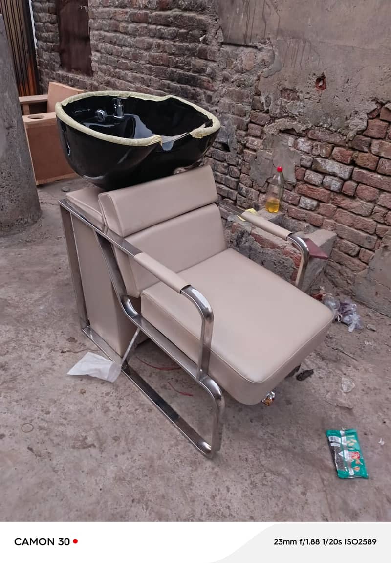 Shampoo unit/Massage bed/Cutting chair/Troly/Saloon chair/Chair/chair 9