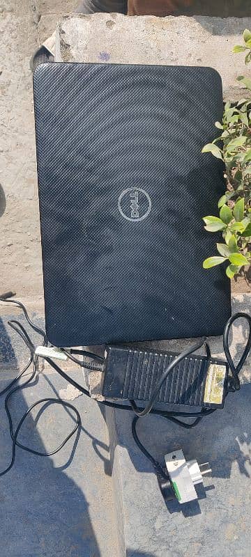 Dell Core i3 6gb 700gb 2