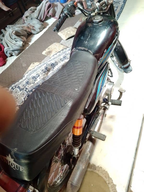 Unique Bike 70cc Model 2016 Full Ok  price 72000 3