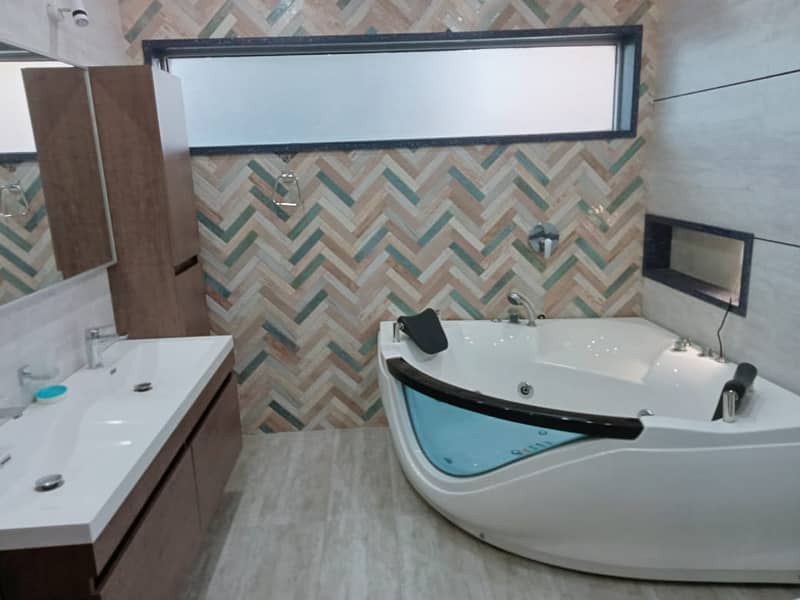 1 Kanal Fully Furnished Upper Portion Lower Lock For Rent In Overseas A Bahria Town Lahore 10