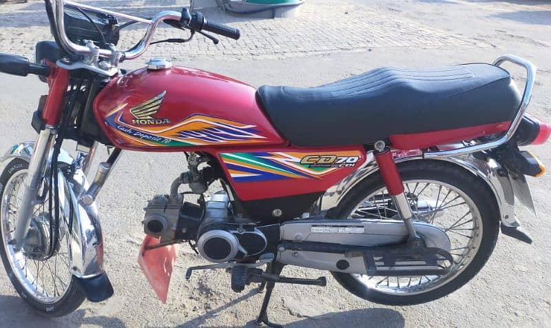 Honda CD 70 bike urgent for sale 0325,61,37,554 0