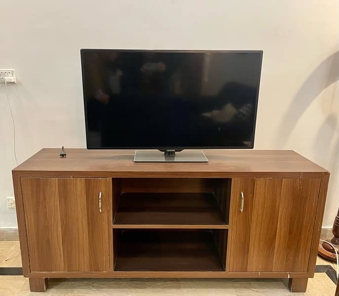 TV console 1