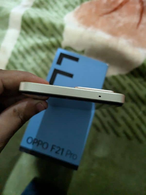 Oppo F21 pro for sale with box [8+5/128] [ 0321 3076195] only whtsapp 5