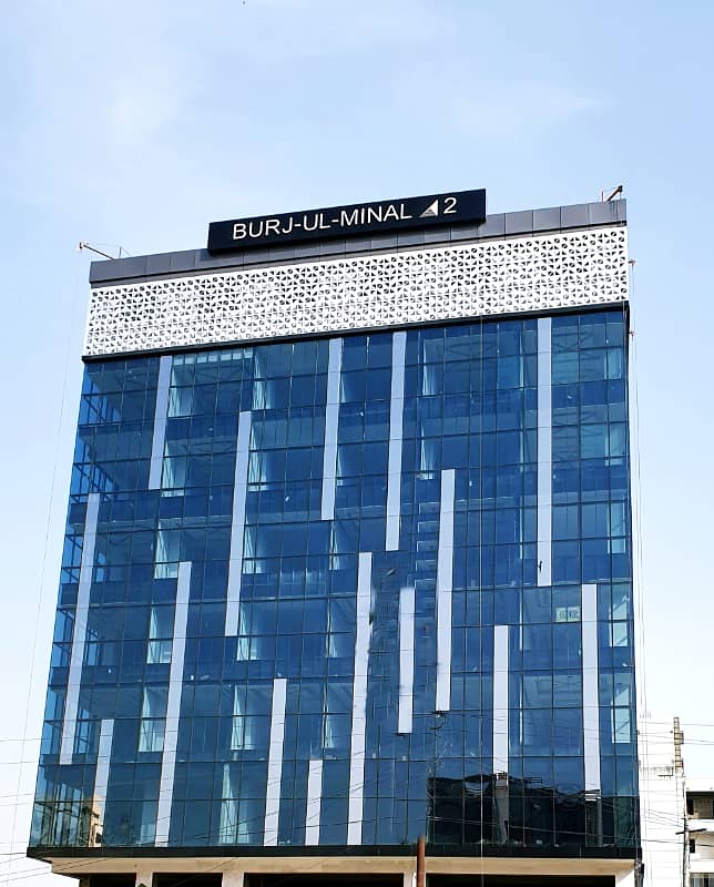 CORNER GLASS VIEW OFFICE FOR RENT AT MAIN MUNAWAR CHOWRANGI 0