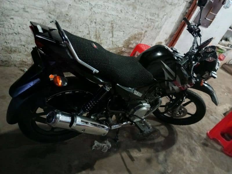 Yamaha ybr125G 2