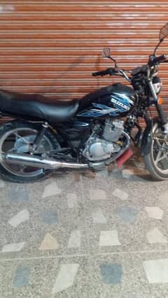 Suzuki GS 150 special edition