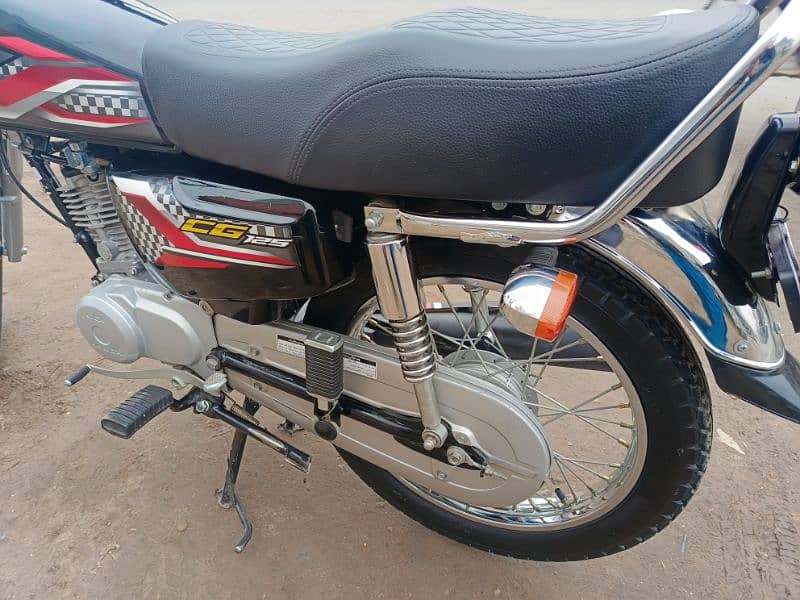 Honda 125 total genuine 3