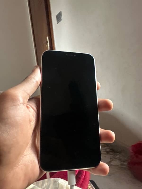 iphone xr 64gb jv PTA approved 0