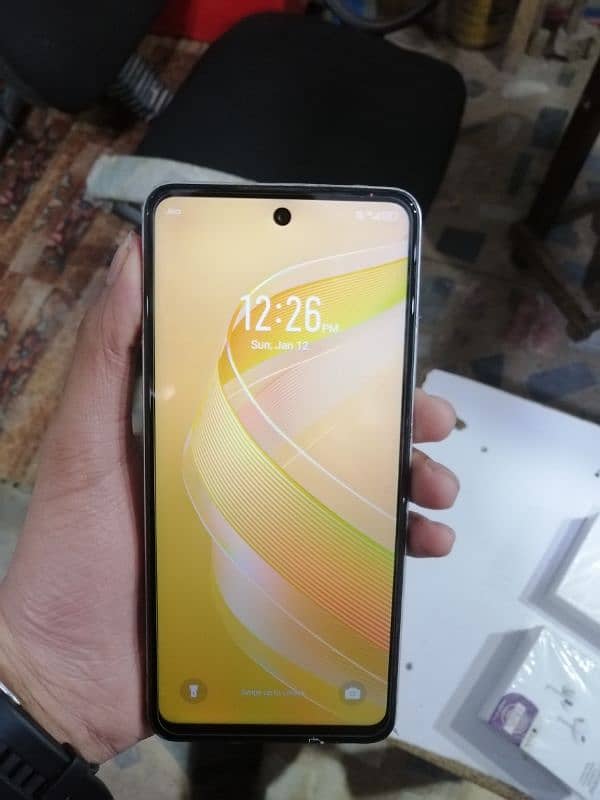 Infinix smart 8 pro 4+4/128.10 by 10 condition. 6