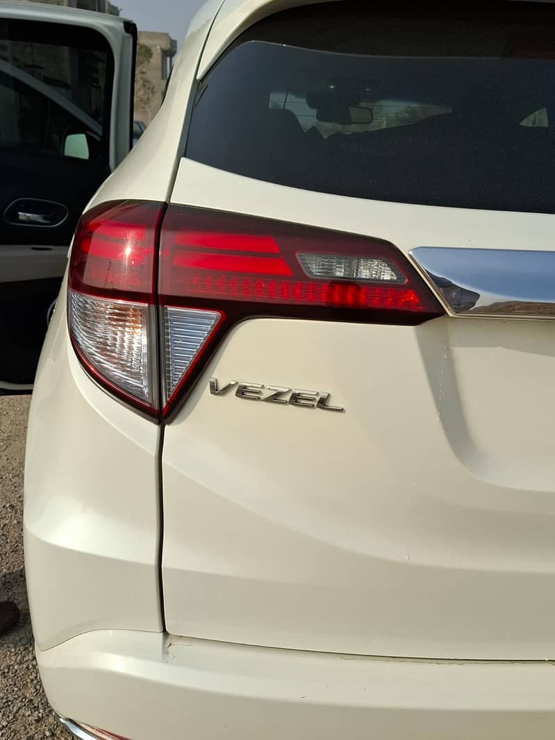 Honda Vezel Z Sensing 2017 8