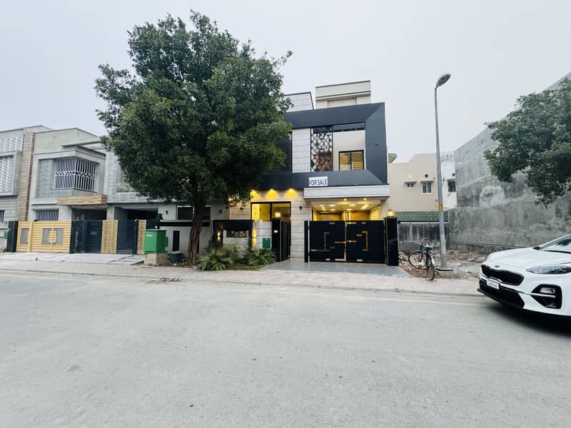 5 Marla Ultra Classic Architect Designer House For Sale In Bahria Town Lahore 1