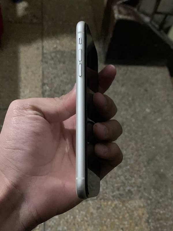 iphone 11 64gb factory 5