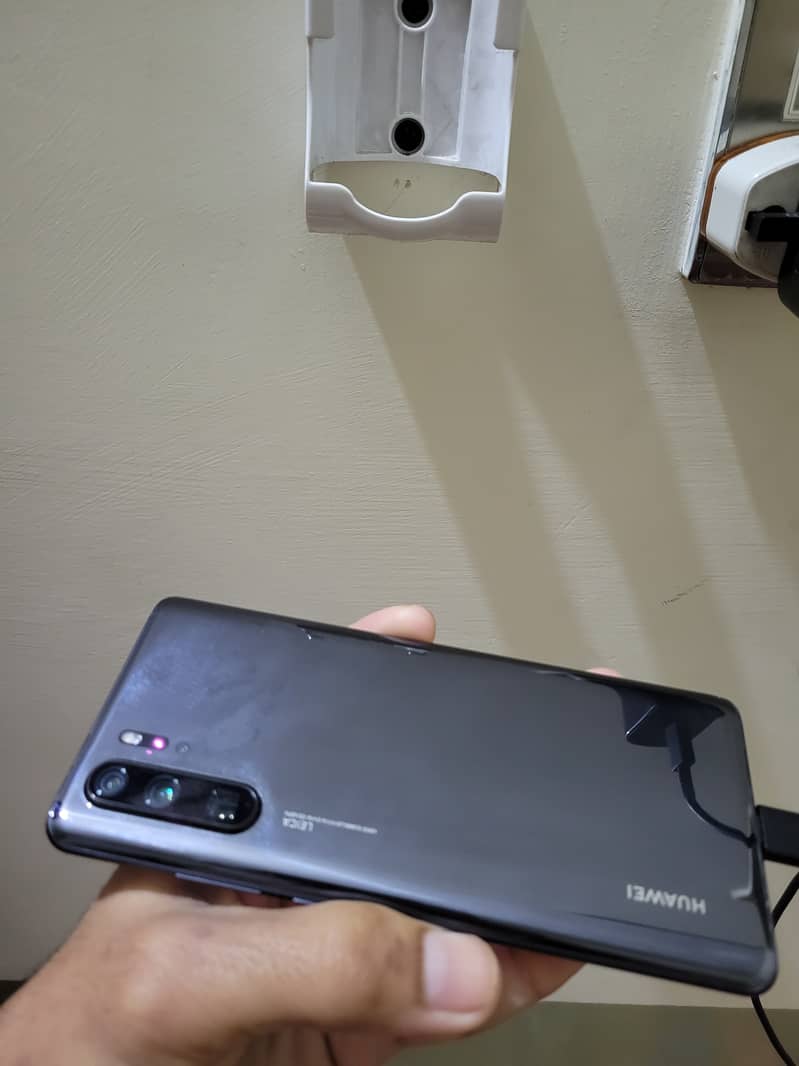 Huawei P30 Pro 0