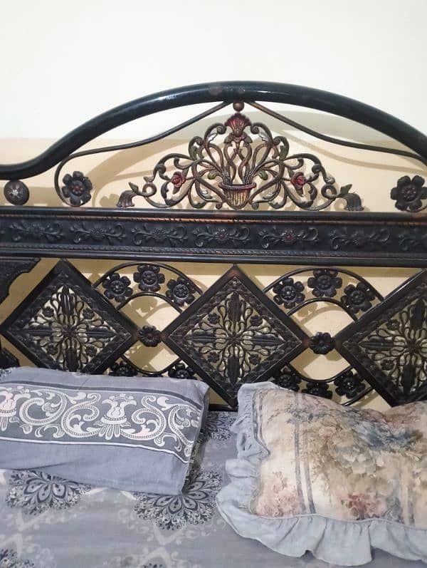 Double bed with mattress 6/  6½ 0