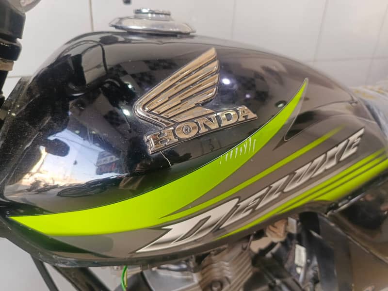 Honda CG 125 Deluxe Model 2018 5