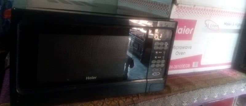 microwave oven Haier 1