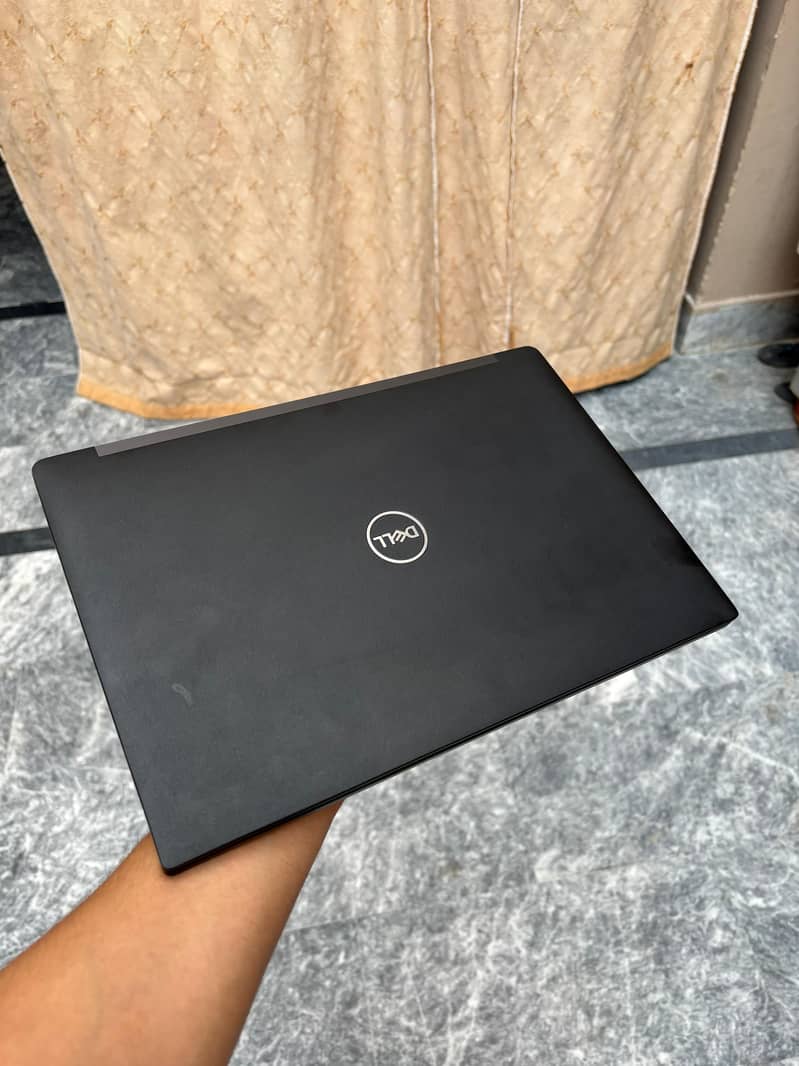 Dell latitude 7390 , i5 8thGen vPro 2