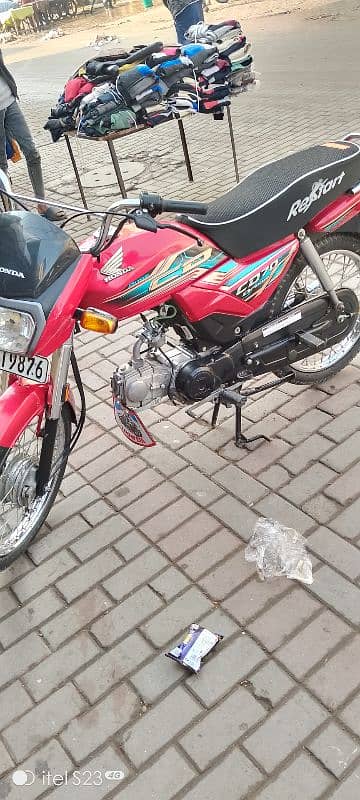 Honda CD 70 Dream 6