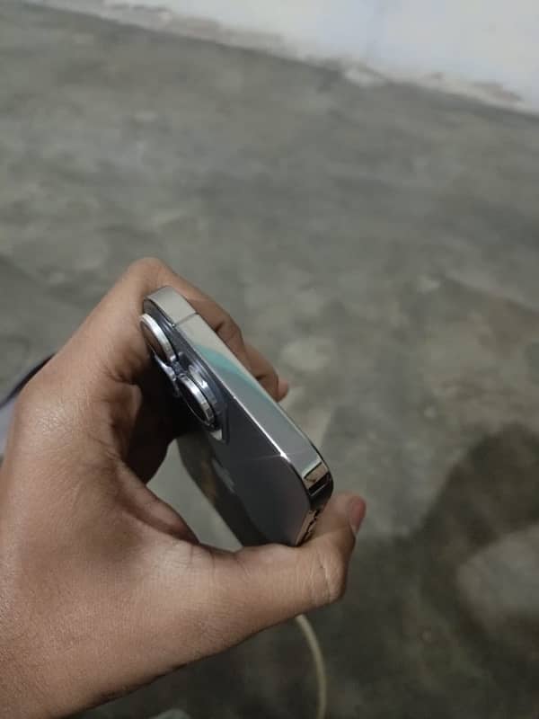 Iphone Xr convert to 13 pro exchng posible read ad 9