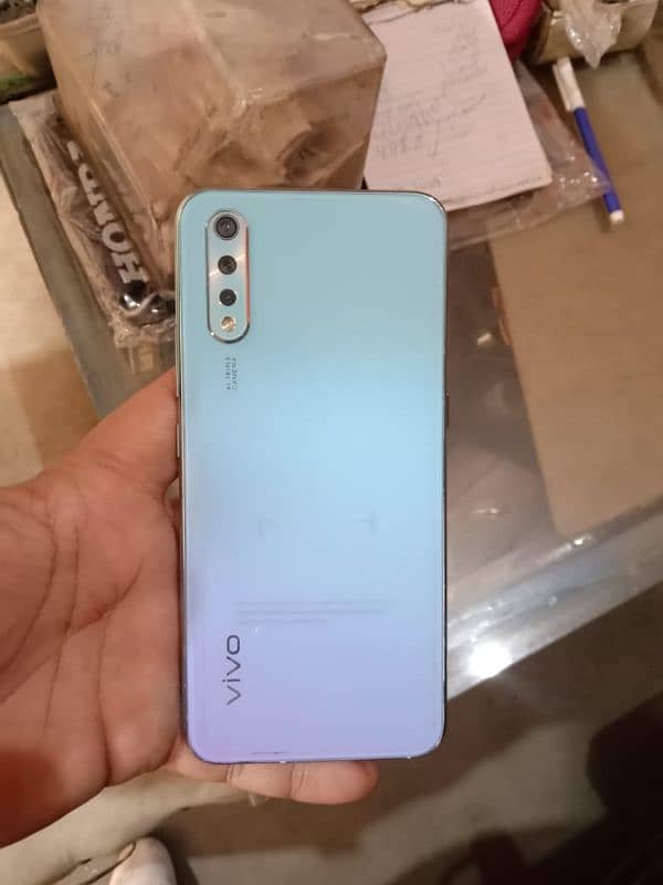 vivo s1 4