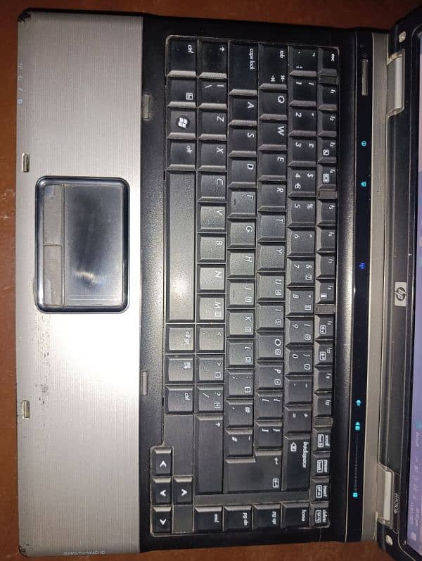 HP Compaq 6530b Core 2 duo , 4 gb Ram 4