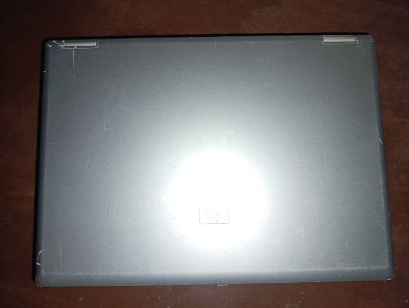 HP Compaq 6530b Core 2 duo , 4 gb Ram 5