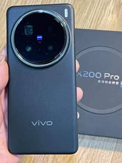 vivo x200 pro RAM 16 GB memory 512 GB PTA approved