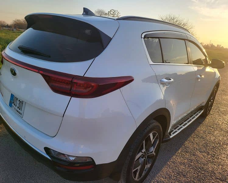 KIA Sportage FWD 2020 4