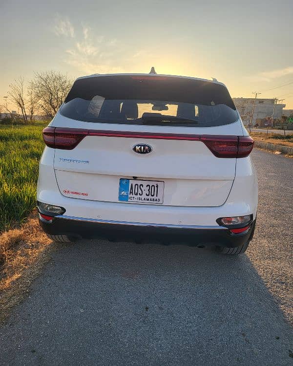 KIA Sportage FWD 2020 5