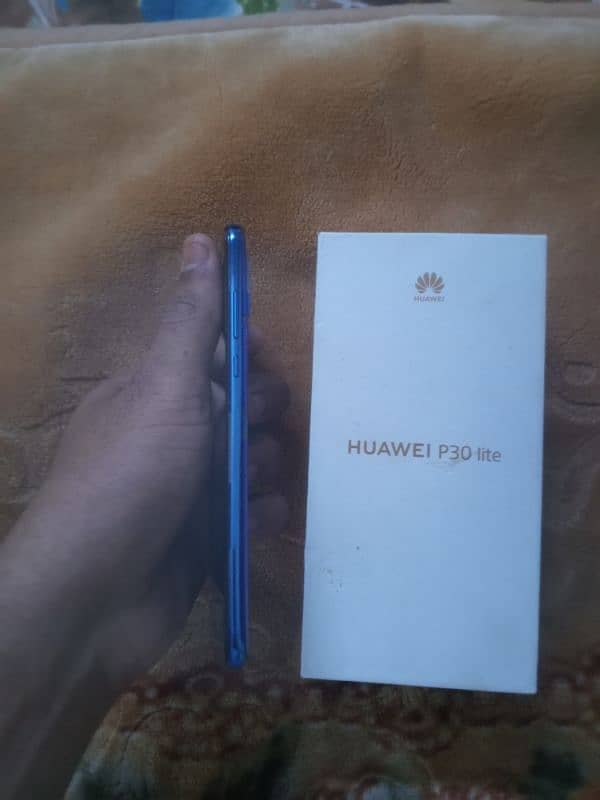 selling my Huawei p30 lite 2