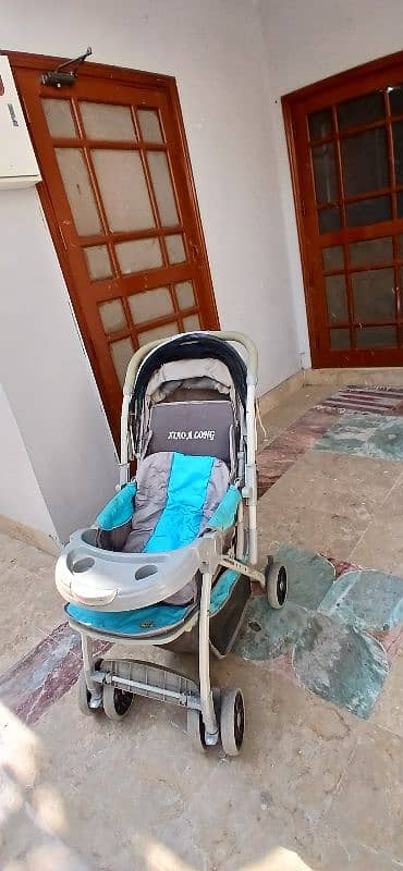 large size sightly used pram 3