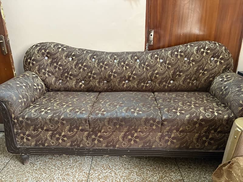 SOFA SET 3,2,1 For Sale in Good Condition 1