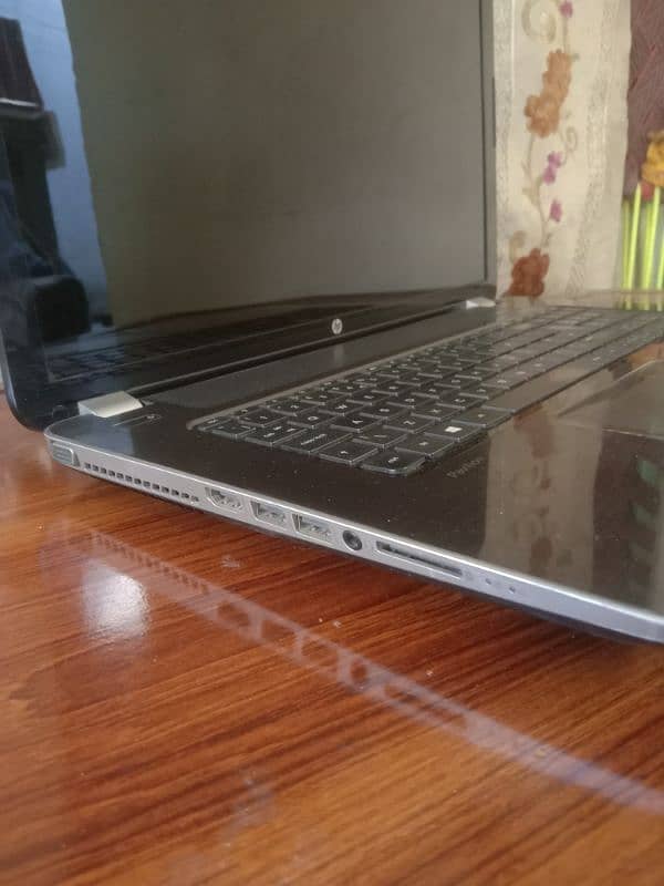 HP Pavilion 17 Notebook 6