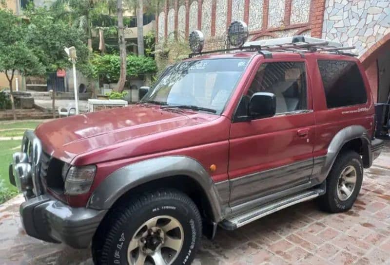 Mitsubishi Pajero 1992 8