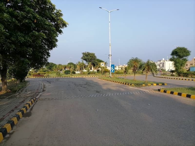 Theather Main Road 2 Kanal Plot Sui Gas Electricity Sarkari Road For Sale 0