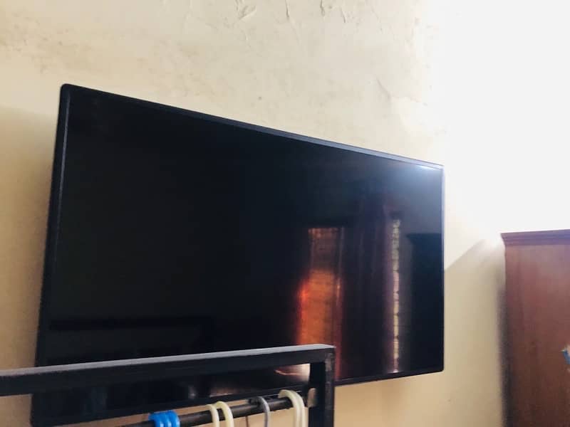 samsung 55 inch tv just screen broken 1