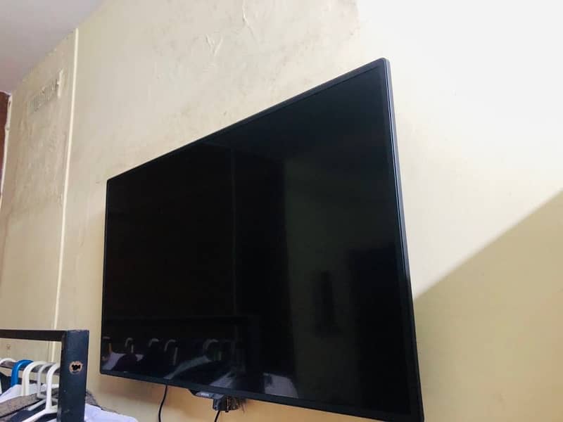 samsung 55 inch tv just screen broken 2