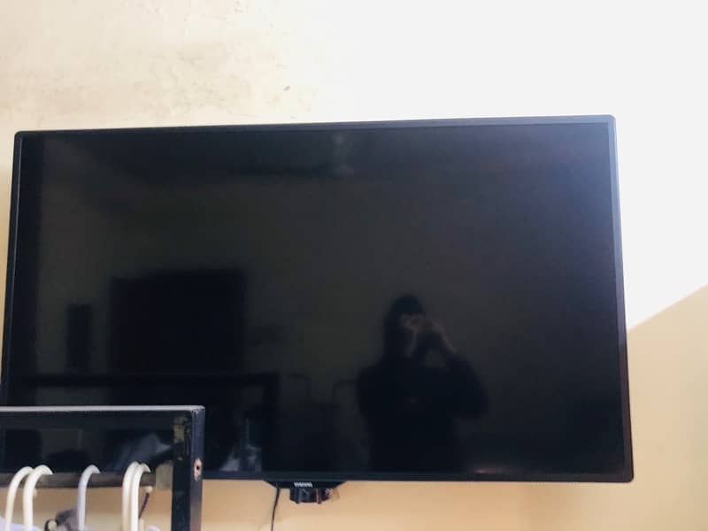 samsung 55 inch tv just screen broken 3