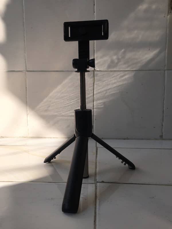 Tripod stand 1