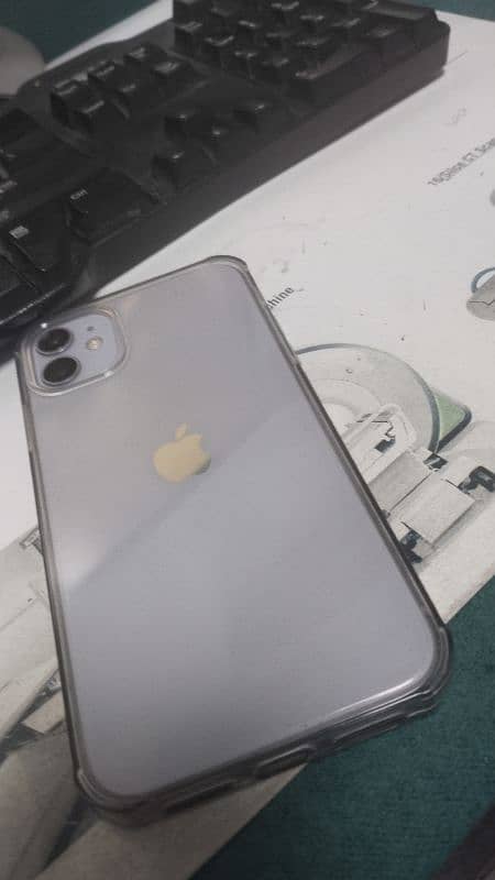 iphone 11 non Pta 4/64 bettery health 79 display change ha 0