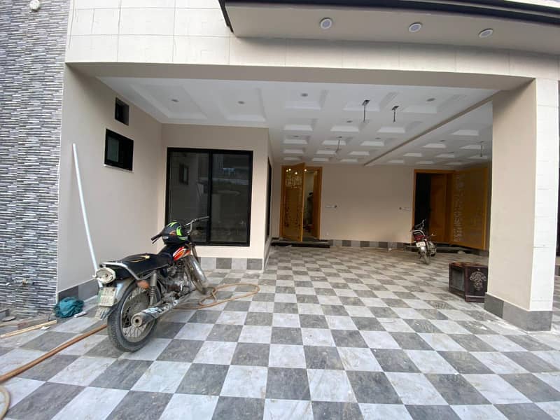 Brand New 1 Kanal Ground Portion 5 Bed For Rent Khuda Buksh Colony Near Bhatta Chowk Airport Road 0