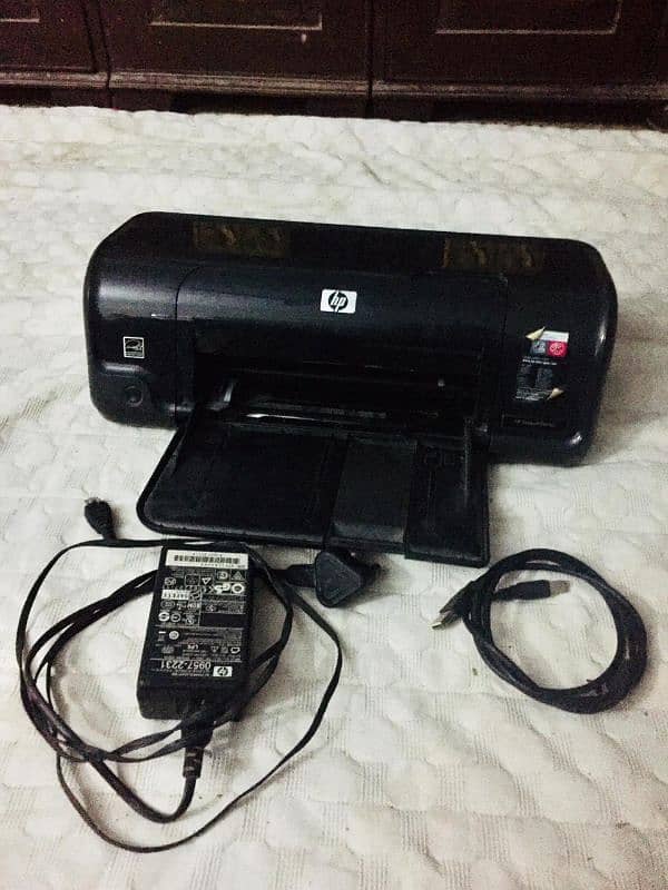 HP DESKJET D1660 CONDITION LIKE NEW EXCHANGE POSSIBLE WITH MOBILE 0